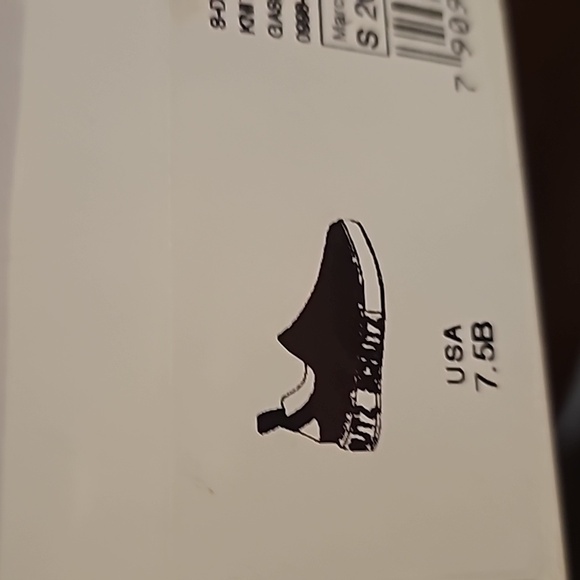 SCHUTZ sneakers, Brand new in box with dusty, women's 7.5, from Nordstrom - Picture 5 of 5